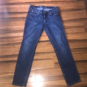 Size 8 short slightly worn Aeropostale jeans